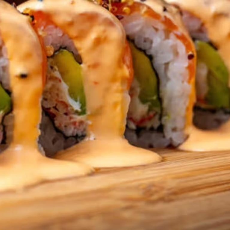 Spicy Tuna Roll: A Flavorful Sushi Delight